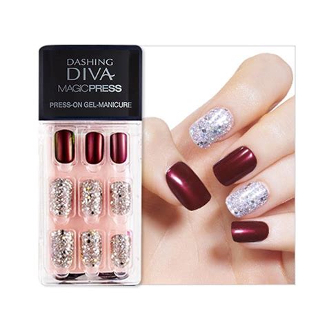 Dashin Diva Nails' Magic Press: The Easiest Way to Achieve a Salon-Style Manicure at Home